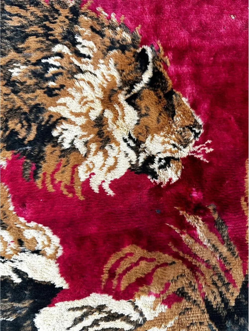 Vintage Decorative Tapestry Rug with Lion Motif